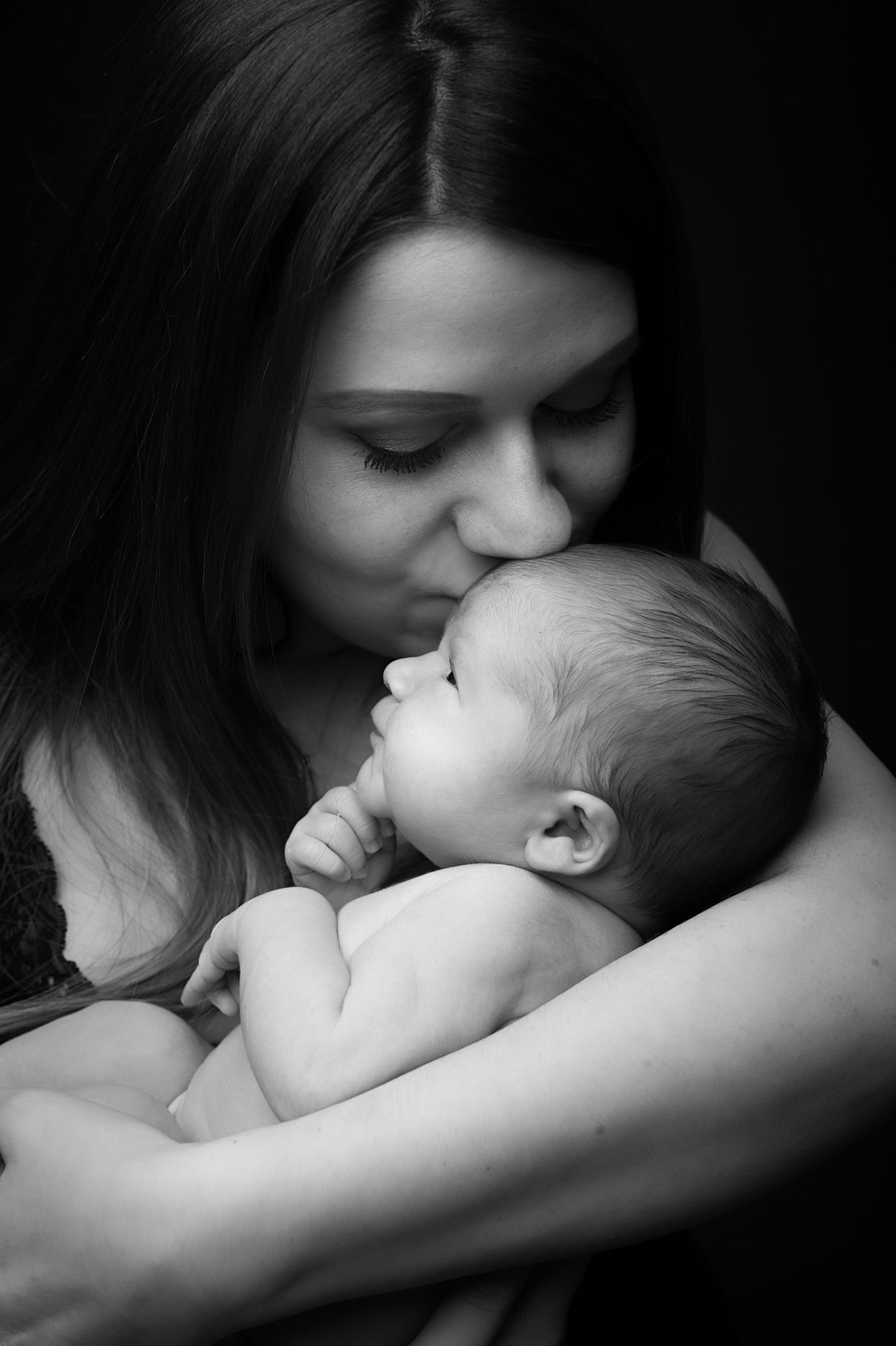 Premier calin après la naissance avec maman