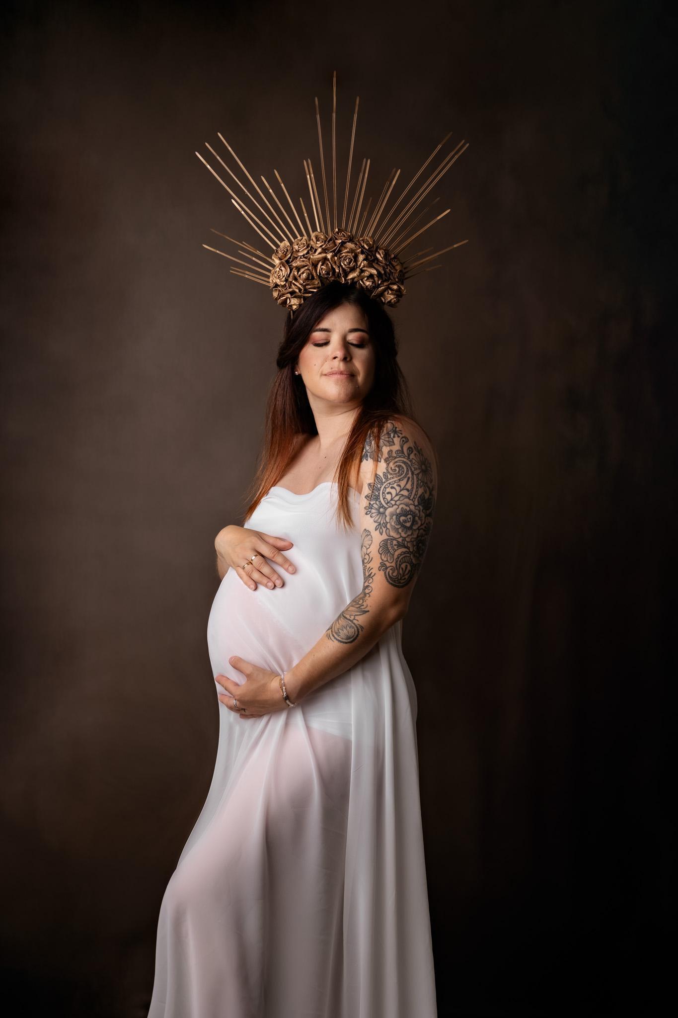 joli voilage avec couronne maman enceinte