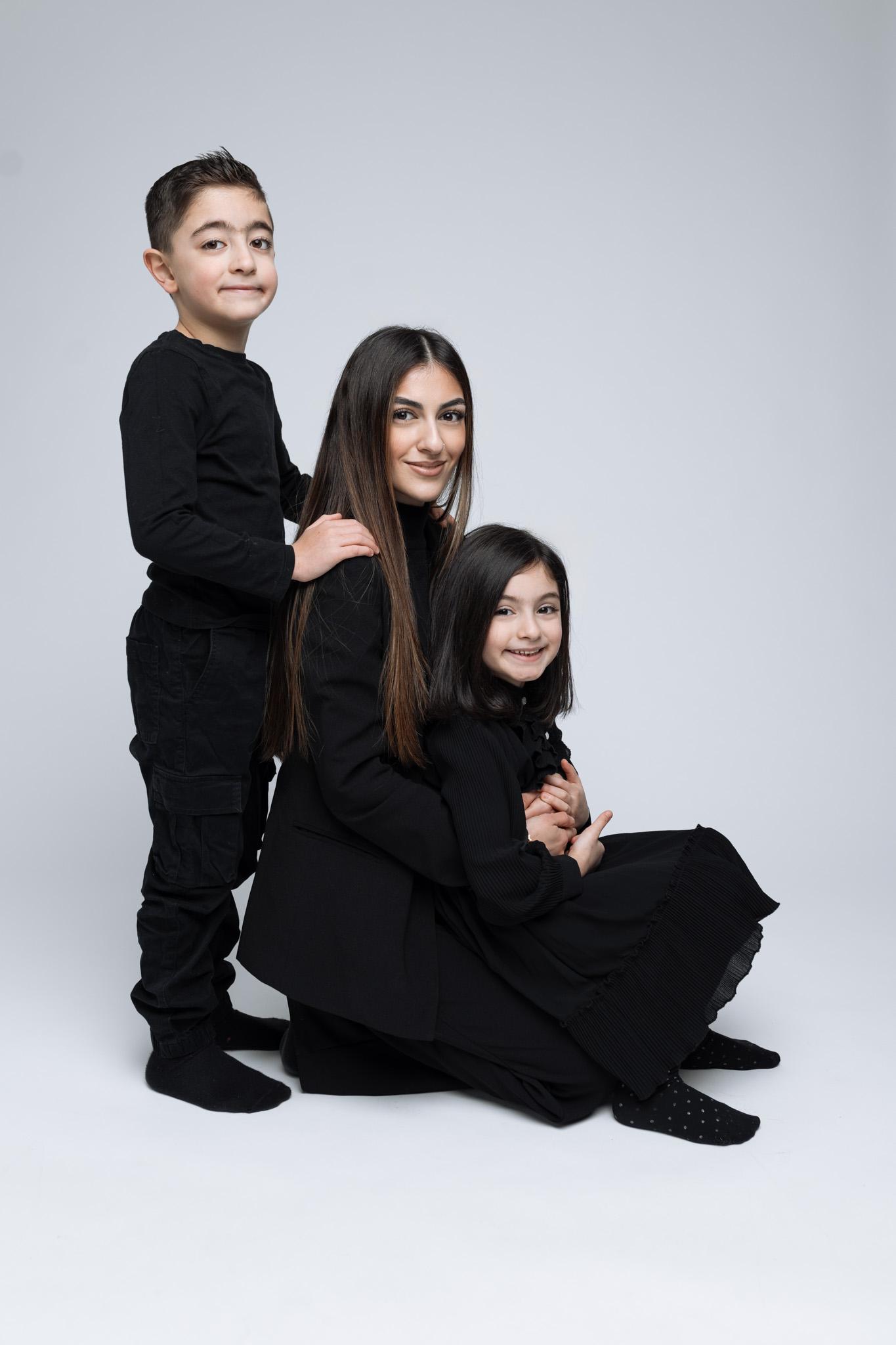 tata avec ces neveux moment en famille